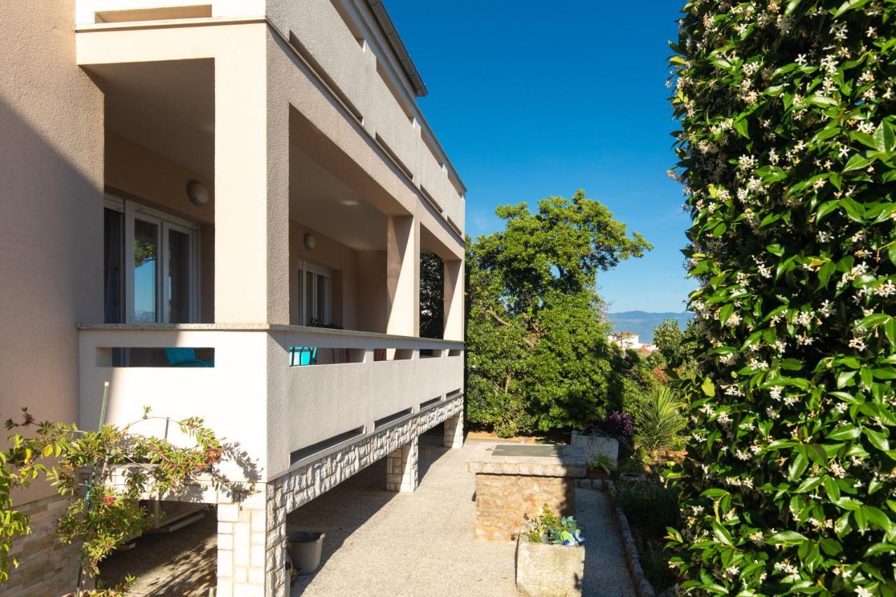 Villa Nina Baska Luaran gambar